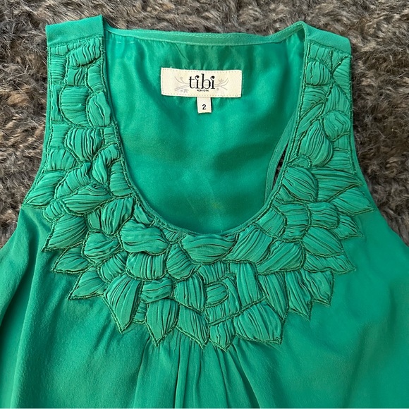 TIBI | NWOT Green Silk Racerback Tank Top Blouse w Neck Detail Size 2 lined - Picture 2 of 7